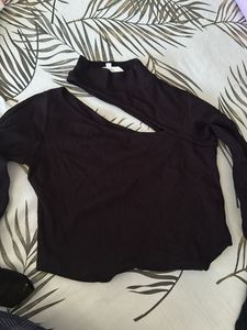 Black Long Sleeve Top