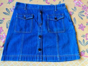 Stylish Blue Denim Mini Skirt