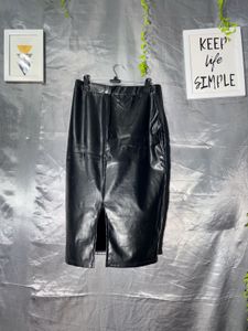 Chic Faux Leather Midi Skirt