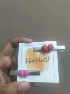Minimal Strawberry Hairclips🍓