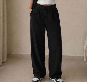 Chic Black Wide-Leg High-Waist Trousers
