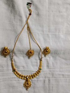 Elegant Gold-Plated Jewelry Set
