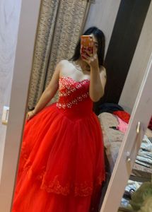 Stunning Red Ball Gown❤️🎀🌻