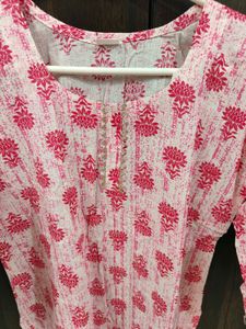 Pink &amp; White Printed Kurti