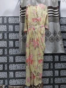Elegant Floral Print 1 piece dress 💛🌟