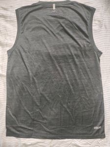 DIDA Sleeveless T-shirt
