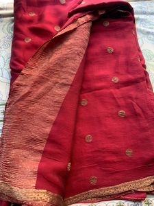 Maroon And Gold Chiffon Saree