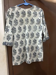 Stylish Blue Floral Print Kurta