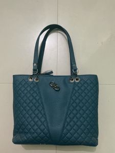 Stylish Teal Quilted Tote Bag
