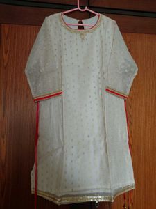 Elegant XL adjustible Beige Kurta with Gold Motifs