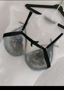 Avidlove Lace Trimmed Black Bra