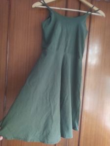 Olive Strappy Short Dress 👗