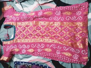 Beautiful Pink Bandhani Kurta only