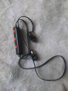 Bluetooth Ear Phone