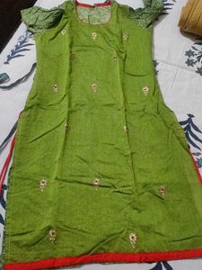 Green Embroidered Layered Kurta