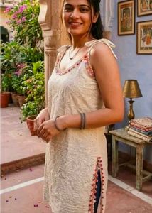 tie-up off white short kurti
