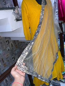 fancy Silver & Black Border Cream Colour duppata