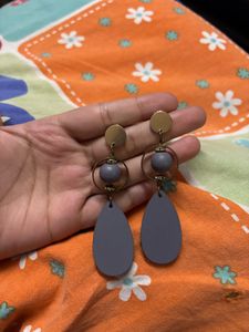 Set of 2 Statement Earrings