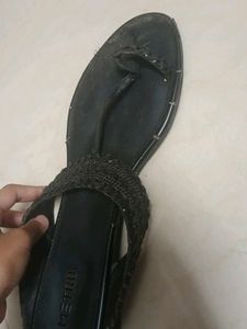 Stylish Black Flat Sandals