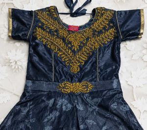 Girls Embellished Ethnic Gown
