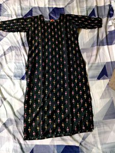 Women's Black Ikat Print Straight Kurti