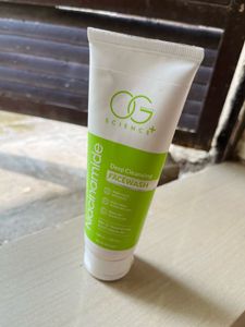 OG Science+ Niacinamide Face Wash