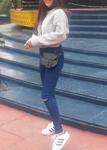 Ripped Knee High Waist Denim Jeans(Forever 21)