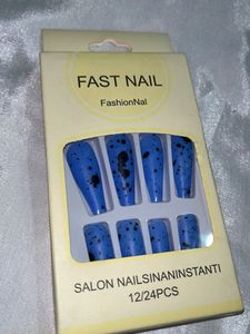 4-Pack Trendy Press-On Nails