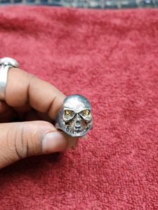 Skull Ring - Bold Statement Piece