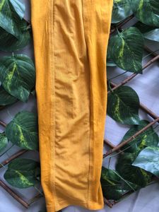 Comfortable Yellow Leggings/Pants