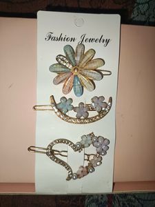 Set of 3 Hair Clips - Flower, Moon &amp; Heart