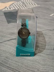 Elegant Black Metal Band Watch