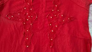 Red Kurti