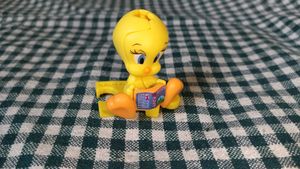 Kinder Joy Toy - Tweety Bird