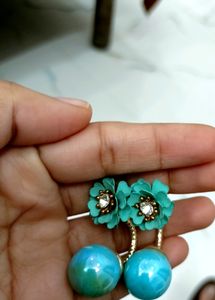 Chic Flower Ring &amp; Ball Earrings Set