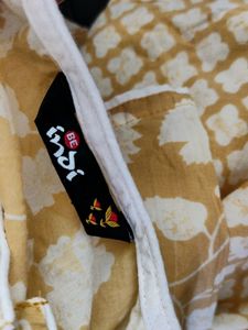 Mustered  Floral Print Kurta Set With Jacket