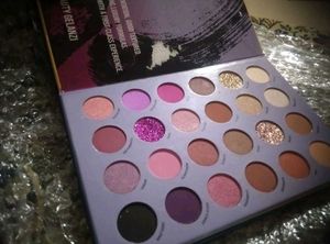 UTRUST Eye Shadow Palette 72 Shades