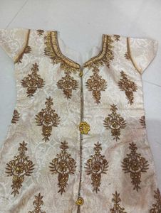 Elegant Embroidered Kurta Set