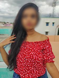 Chic Off-Shoulder Floral Top