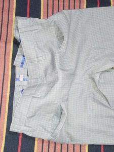 Stylish Grey Textured Trousers