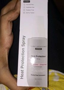 Bare anatomy heat protecting spray