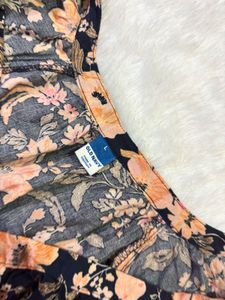 Chic Floral Print Top