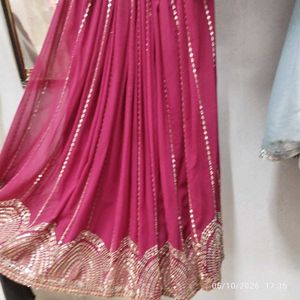 Elegant magenta Siqvenc Lehenga Set