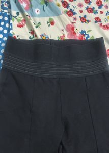 ZARA Chic Black High-Waisted Leggings
