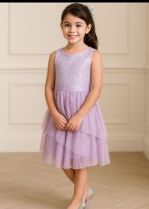 Comb Of  Girls Dress