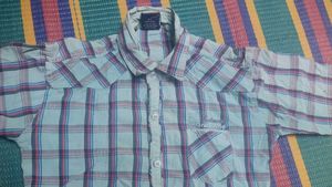 Men's Plaid Short-Sleeve Button-Up Shirt