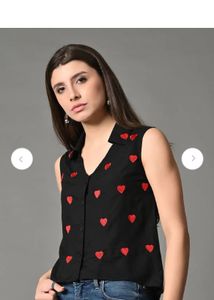 Chic Black Heart Sleeveless Top