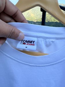 Tommy Jeans White T-Shirt
