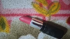 Swiss Beauty lipstick