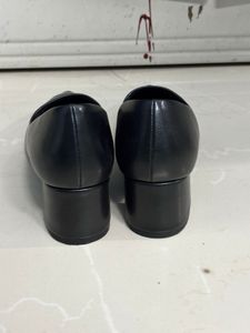 Classic Black Pointed Toe Heels